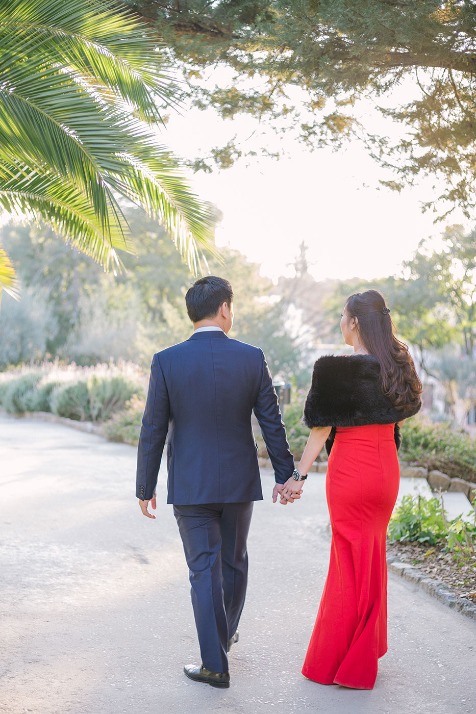 Barcelona Park Guell engagement photography | Barcelona Wedding Photographer | Lena Karelova Photography | Barcelona Film Photogrpher