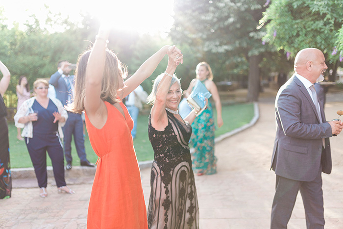 Happy dancing guests | Wedding at Torre Sever | Destination Wedding Photographer Barcelona