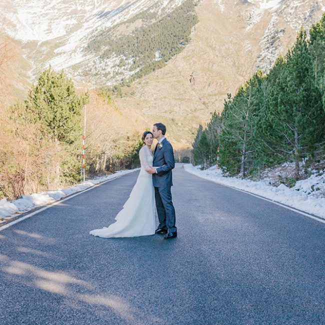 winter wedding in Spain. Lena Karelova - destination wedding photographer based in Barcelona.