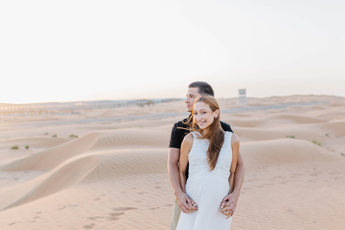 Maternity photoshoot in Dubai. Lena Karelova - destination wedding photographer based in Barcelona.