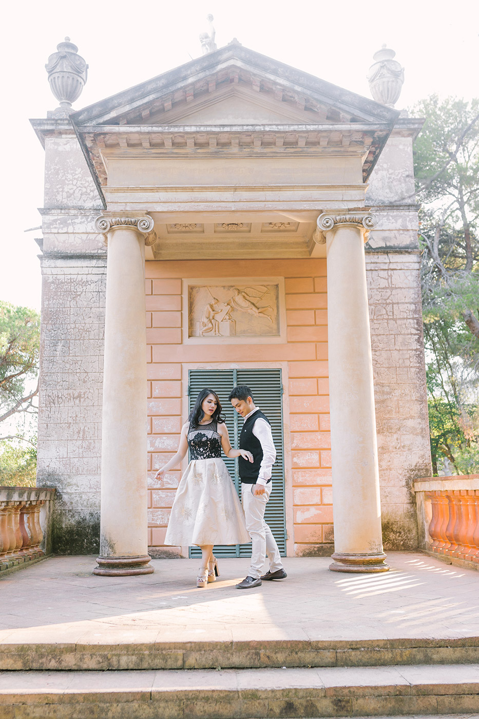 Lovely Elegant Couple Engagement in Barcelona | Fin Art Photographer | Lena Karelova Photography