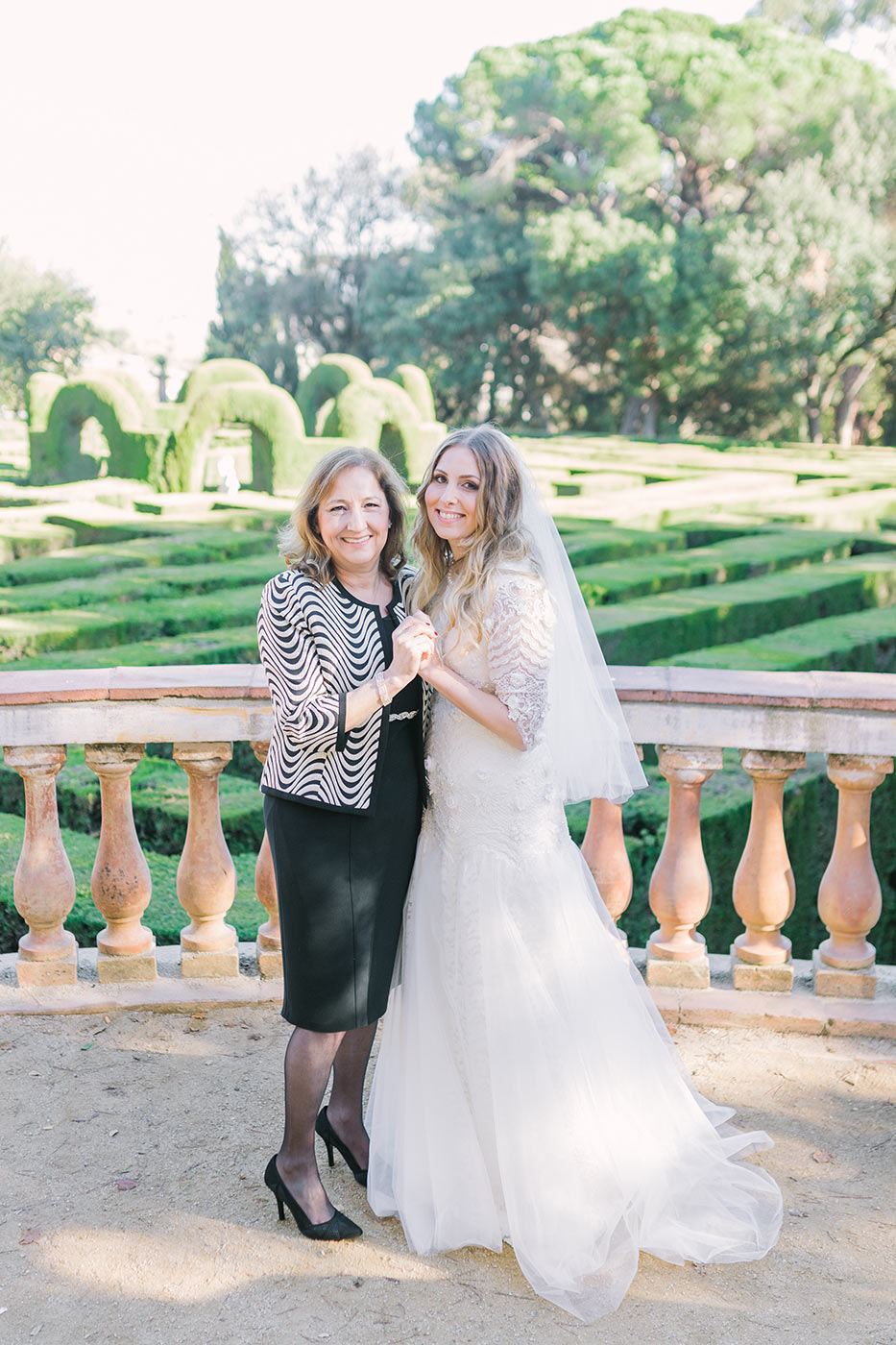 Beautiful young woman | Fine Art Photographer | Lena Karelova Photography | Destination Wedding Photographer Barcelona |Film Wedding Photographer