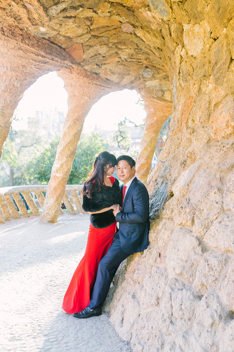 Barcelona Park Guell engagement photography | Barcelona Wedding Photographer | Lena Karelova Photography | Barcelona Film Photogrpher