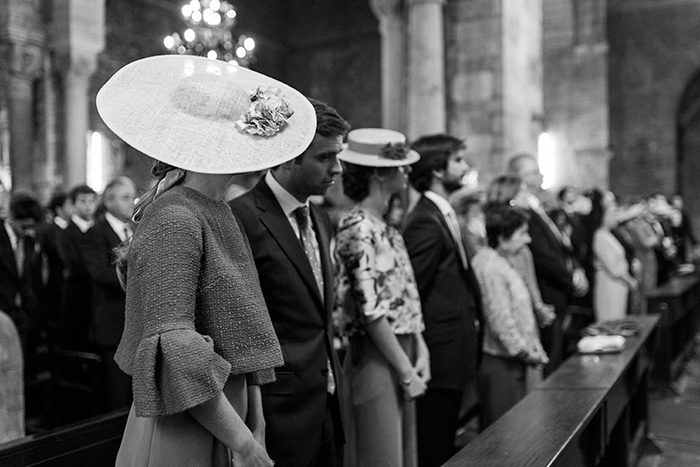 Ceremony at the church | Monestir Sant Pere de Puelles |Wedding at Mas Vidrier | Destination Wedding Photographer Barcelona