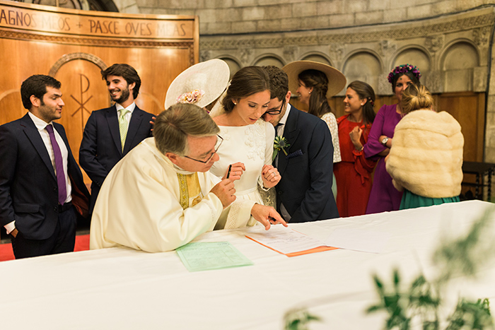 Bride and Groom |Wedding at Mas Vidrier Barcelona| Destination Wedding Photographer Barcelona